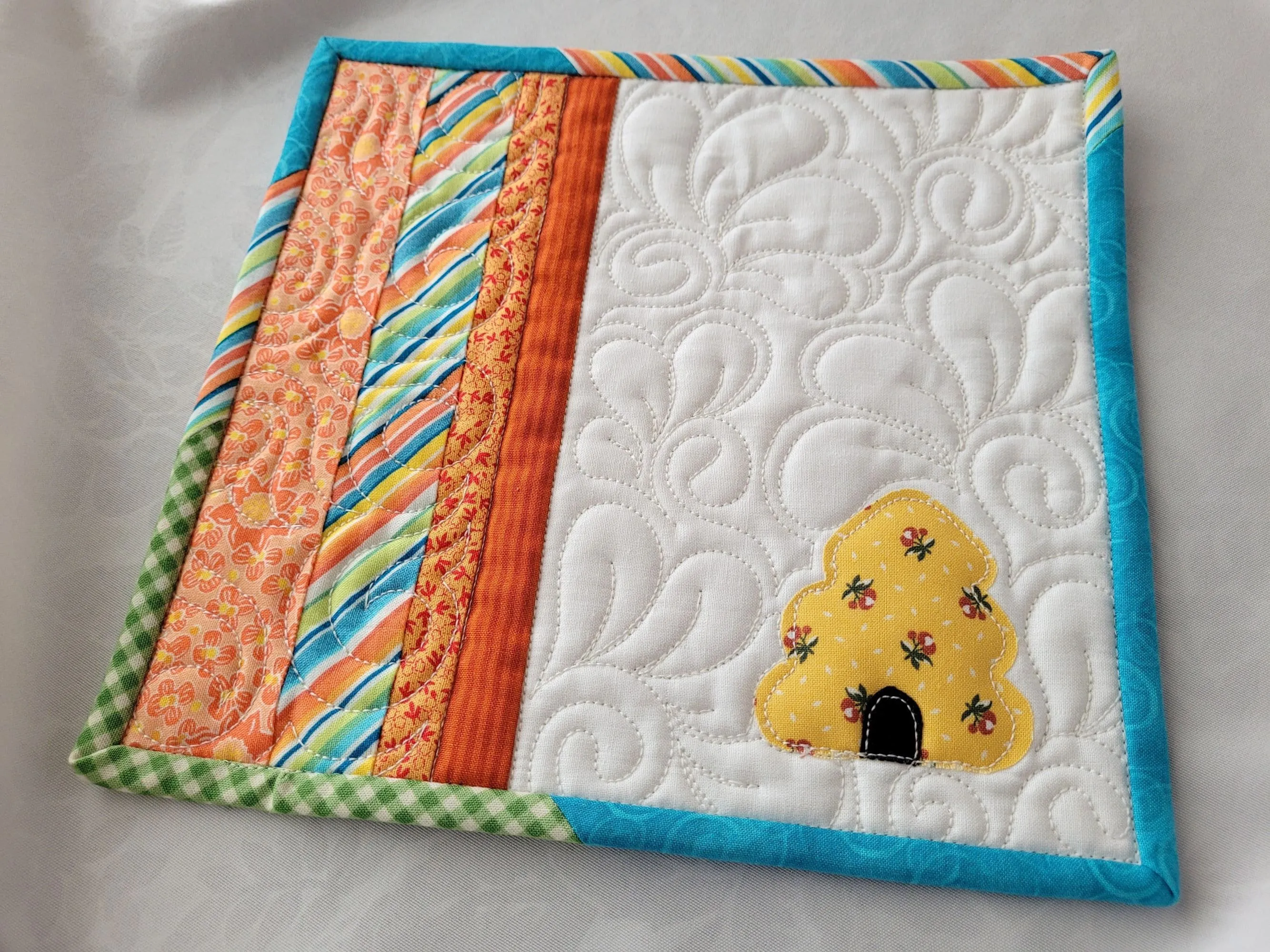 Bee Skep Mini Quilt | Quilted Coaster | Summer Teacher Gift | Bee Mug Rug